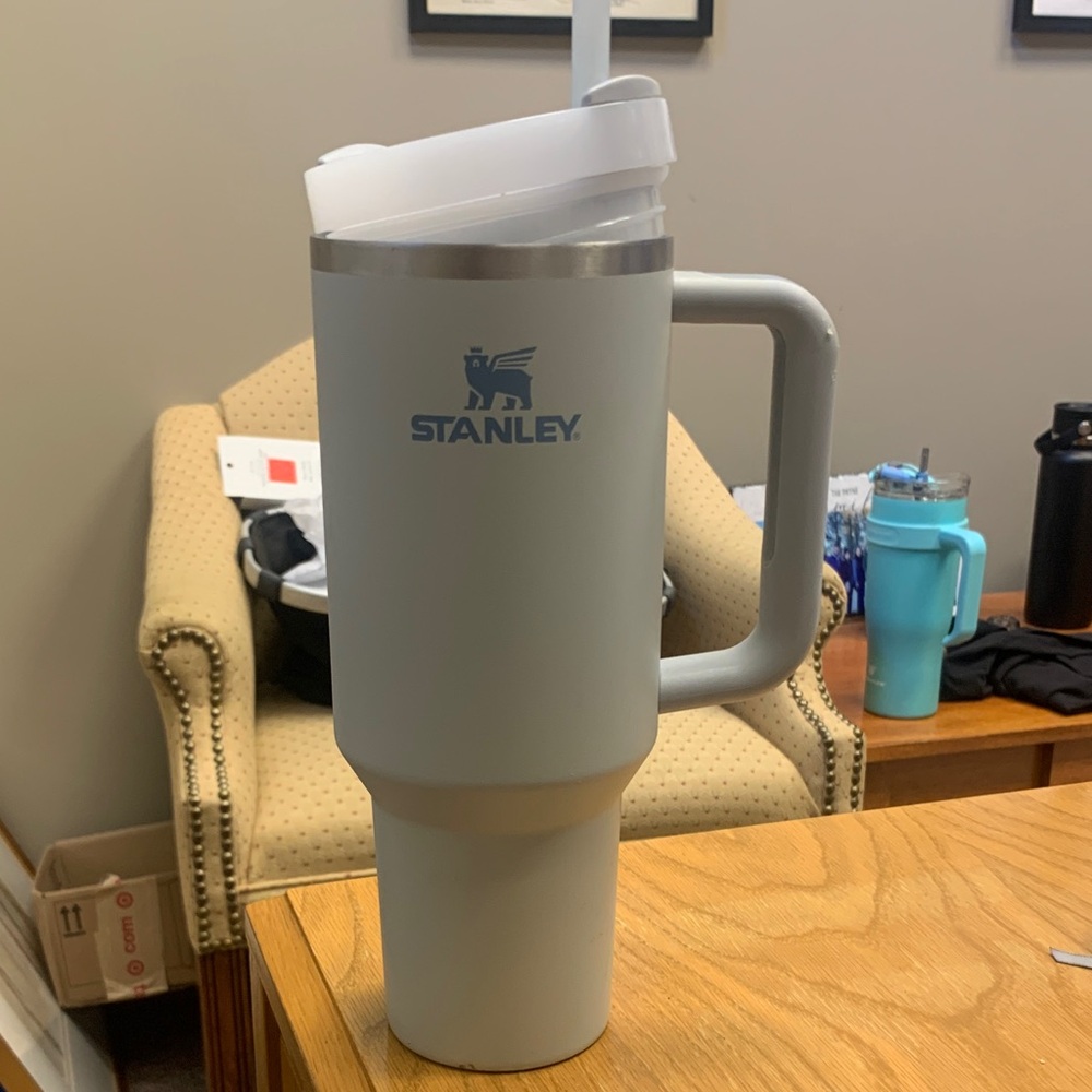 Stanley Gray Travel Tumbler with White Lid 40 oz